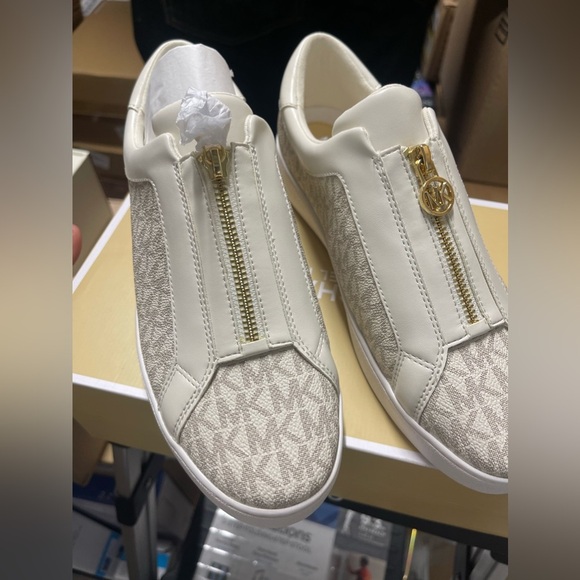Michael Kors Women's KEATON ZIP SLIP ON NWT - Picture 1 of 3